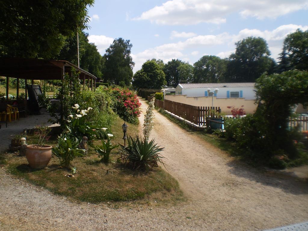 Camping Le Bois Jahan Brunelles Zewnętrze zdjęcie